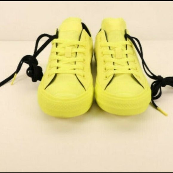 OPI Converse - Picture 5 of 9